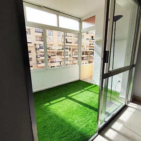 Apartamento Con Terraza Y Piscina Apartament